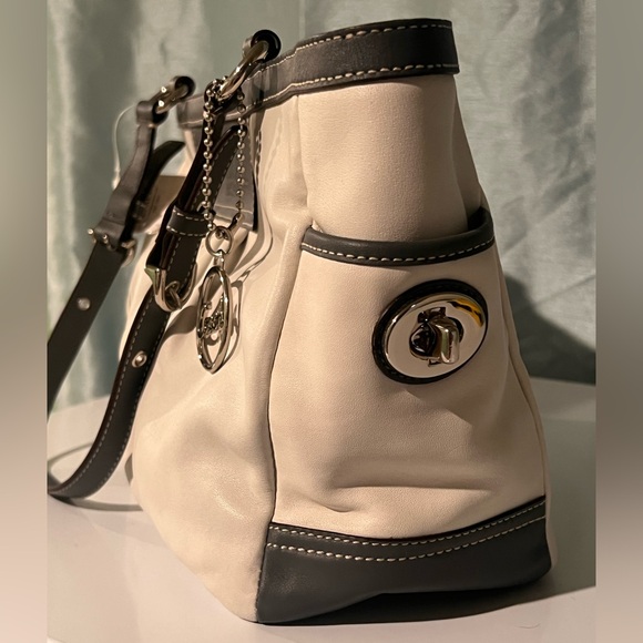 NWT coach tote - Picture 4 of 16